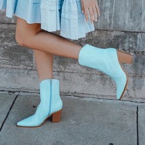 Lulus Blue Croc-Embossed Booties